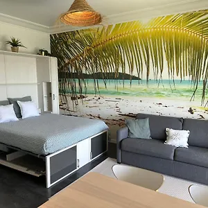 Apartment Baie-des-anges Front De, Villeneuve-Loubet